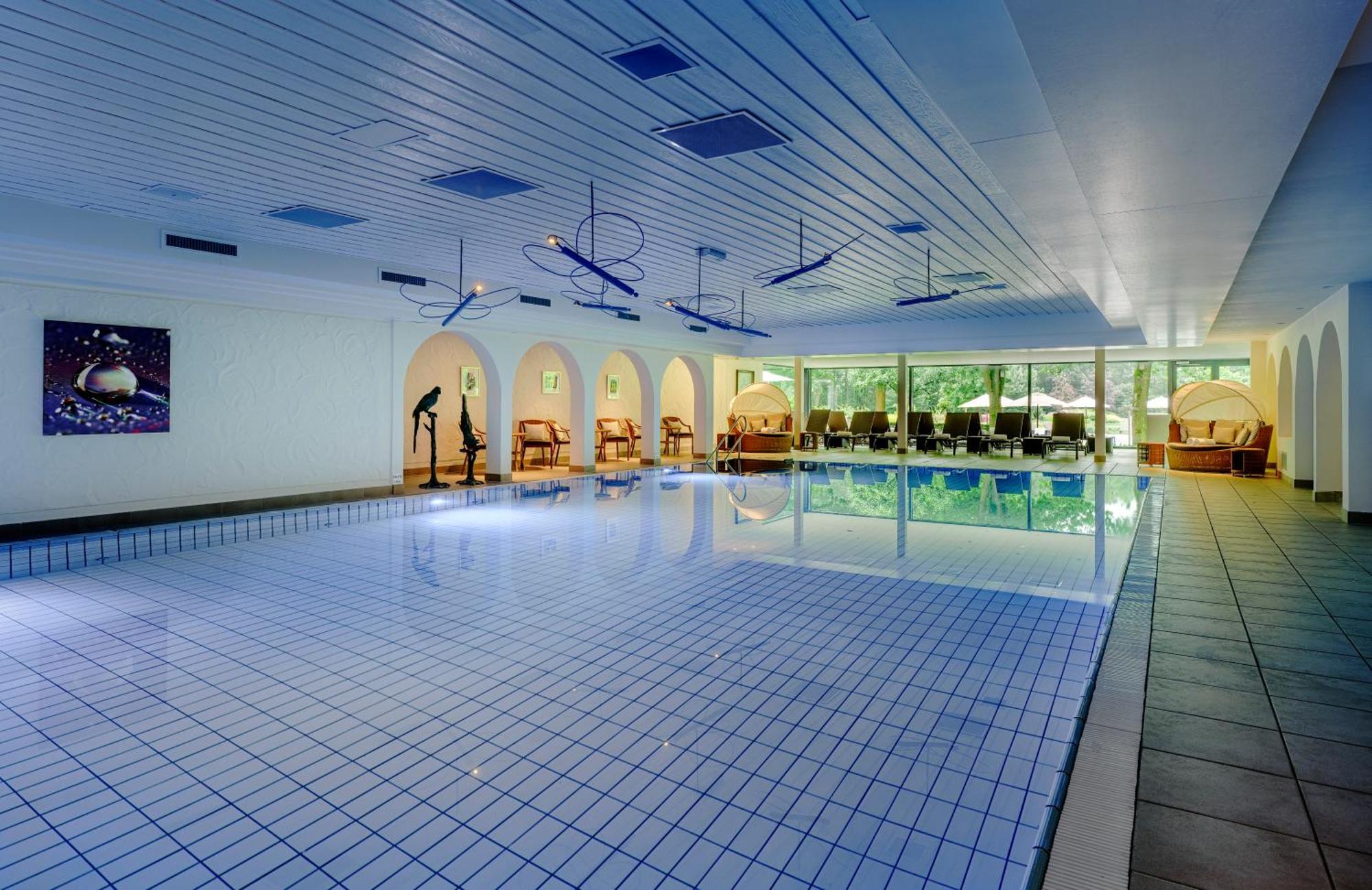 Parkhotel De Wiemsel 4* Ootmarsum